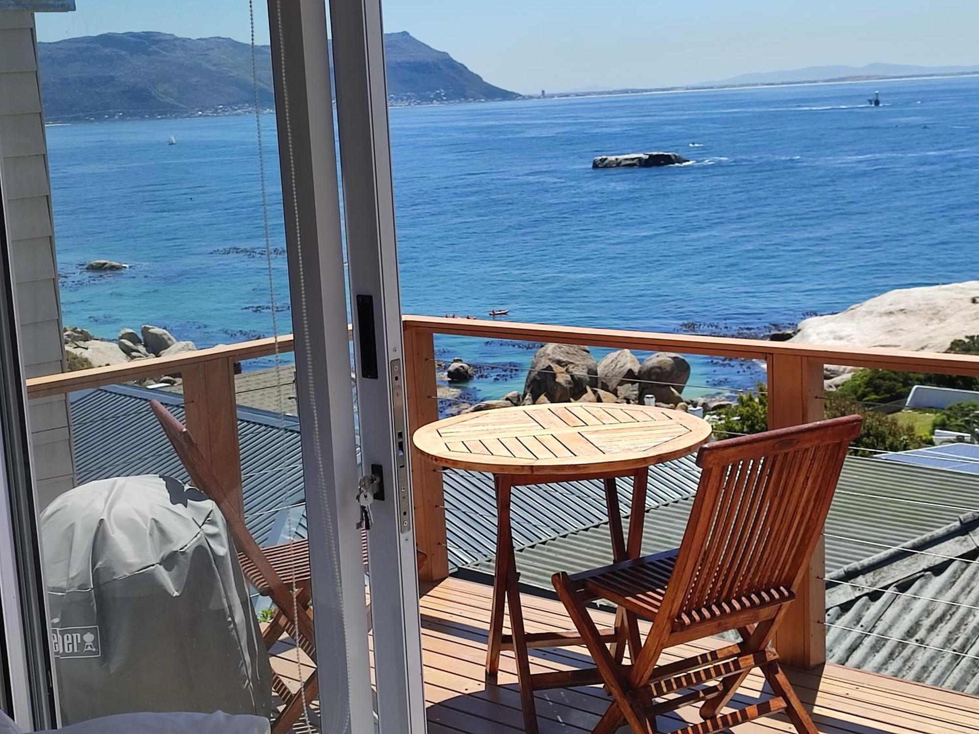 Penguins View Guesthouse Simon's Town Exterior photo