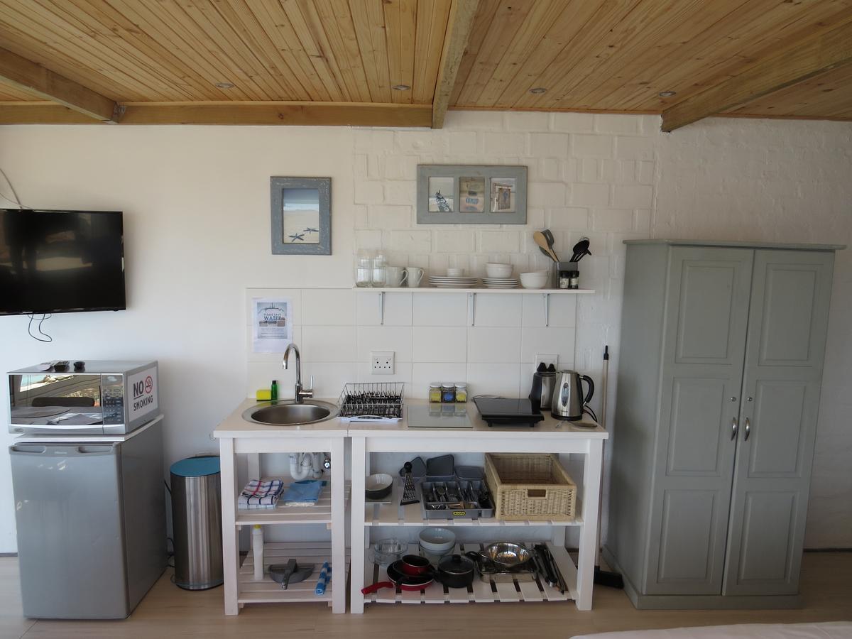 Penguins View Guesthouse Simon's Town Exterior photo